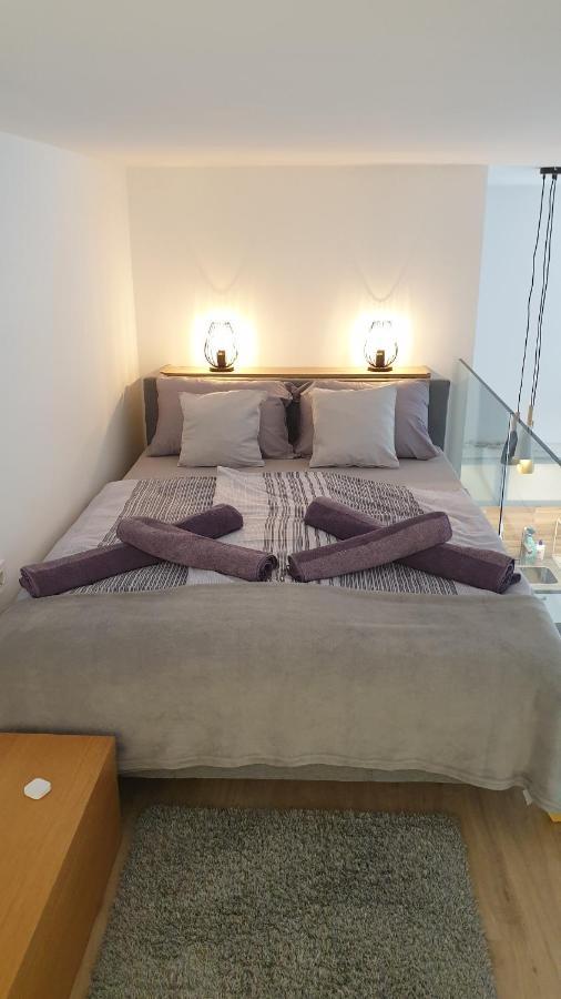 Brand New Sunny On Andrassy Street Apartmán