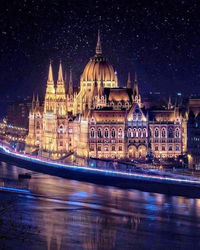 Brand New Sunny On Andrassy Street Apartmán
